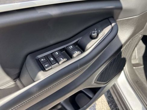 New 2025 Jeep Grand Cherokee Limited w/ Black Appearance Package image 18