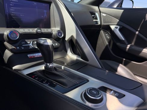 Used 2014 Chevrolet Corvette Z51 w/ 3LT Preferred Equipment Group image 19