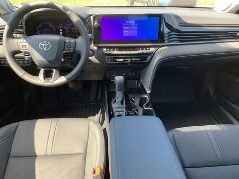 New 2026 Toyota Camry Hybrid AWD/4WD image 15