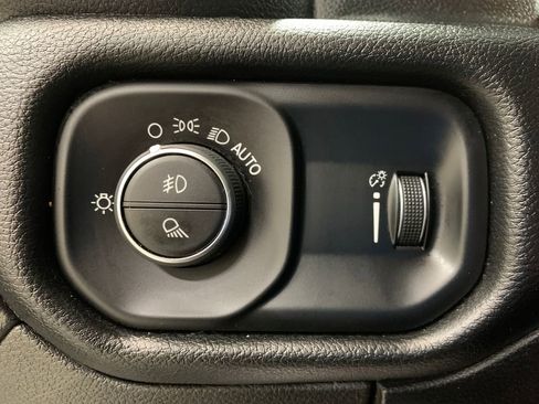 Used 2020 RAM 1500 Big Horn image 13