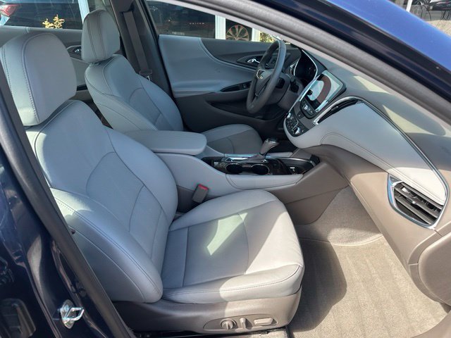 Used 2019 Chevrolet Malibu Premier FWD image 12