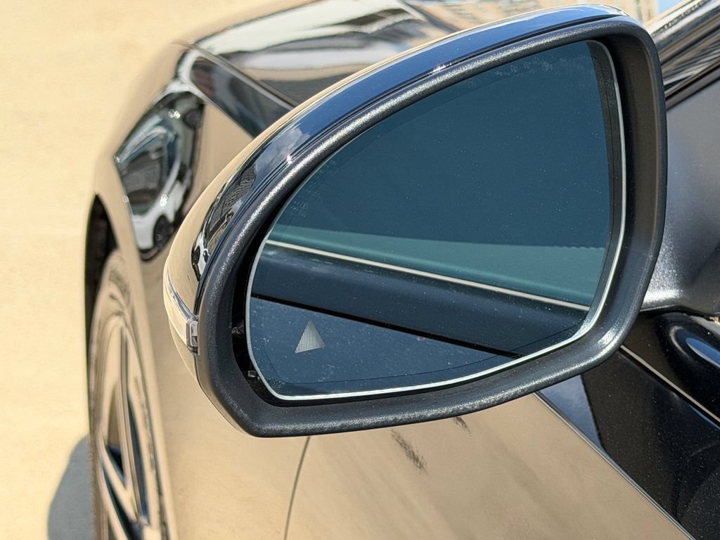 Used 2023 Mercedes-Benz C 300 4MATIC Sedan image 21