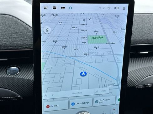 Certified 2025 Ford Mustang Mach-E Premium image 18