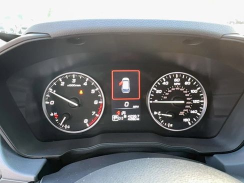 Certified 2025 Subaru Crosstrek 2.0i Premium image 27