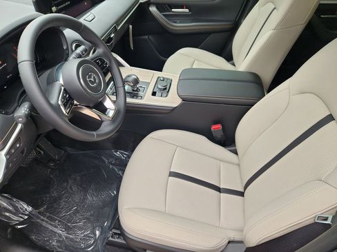 New 2026 MAZDA CX-90 Plug-In Hybrid w/ Preferred AWD/4WD image 8