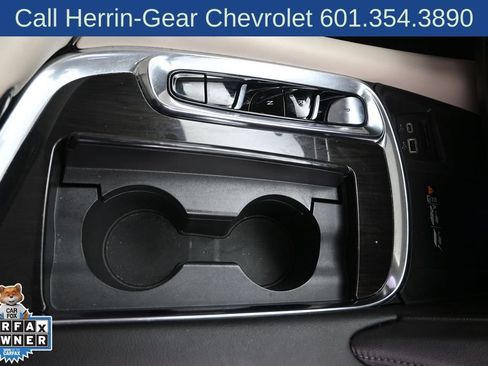Used 2023 Buick Enclave Essence w/ Experience Buick Package FWD image 28