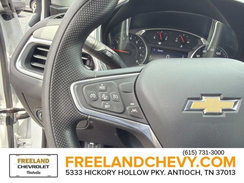 Used 2023 Chevrolet Equinox LT AWD/4WD image 28