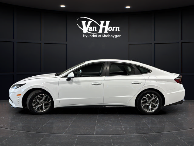 Used 2023 Hyundai Sonata SEL w/ Preferred Accessory Package FWD image 6