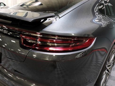 Used 2018 Porsche Panamera 4S w/ Premium Package Plus AWD/4WD image 8
