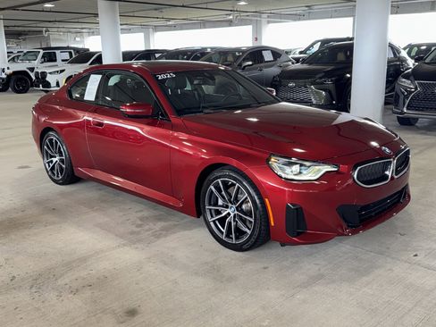 Used 2025 BMW 230i Coupe image 1
