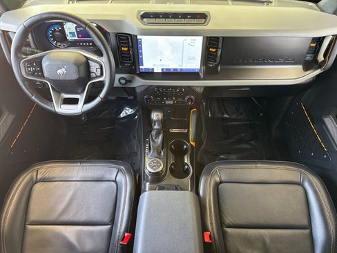 Used 2022 Ford Bronco Badlands AWD/4WD image 16