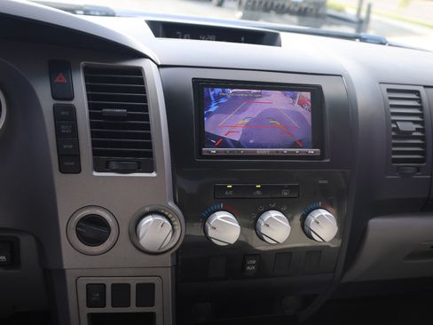 Used 2013 Toyota Tundra 4x4 CrewMax w/ TRD Off-Road Pkg image 9