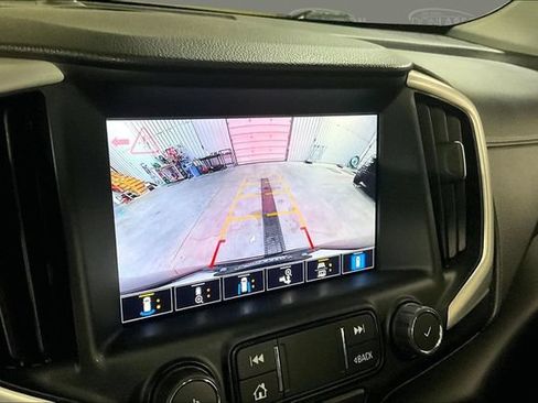 Used 2022 GMC Terrain SLT w/ Infotainment Package II AWD/4WD image 24