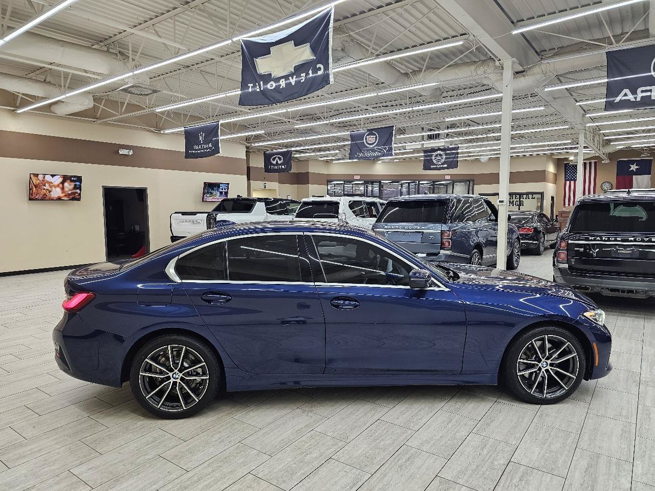 Used 2019 BMW 330i Sedan w/ Convenience Package RWD image 5