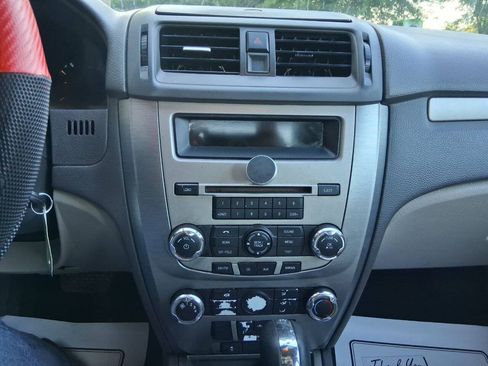 Used 2010 Ford Fusion S FWD image 15
