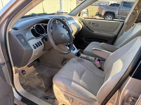 Used 2004 Toyota Highlander V6 image 4