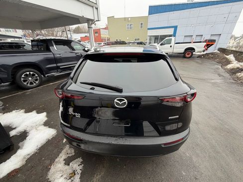Used 2022 MAZDA CX-30 AWD 2.5 S w/ Premium Package image 4