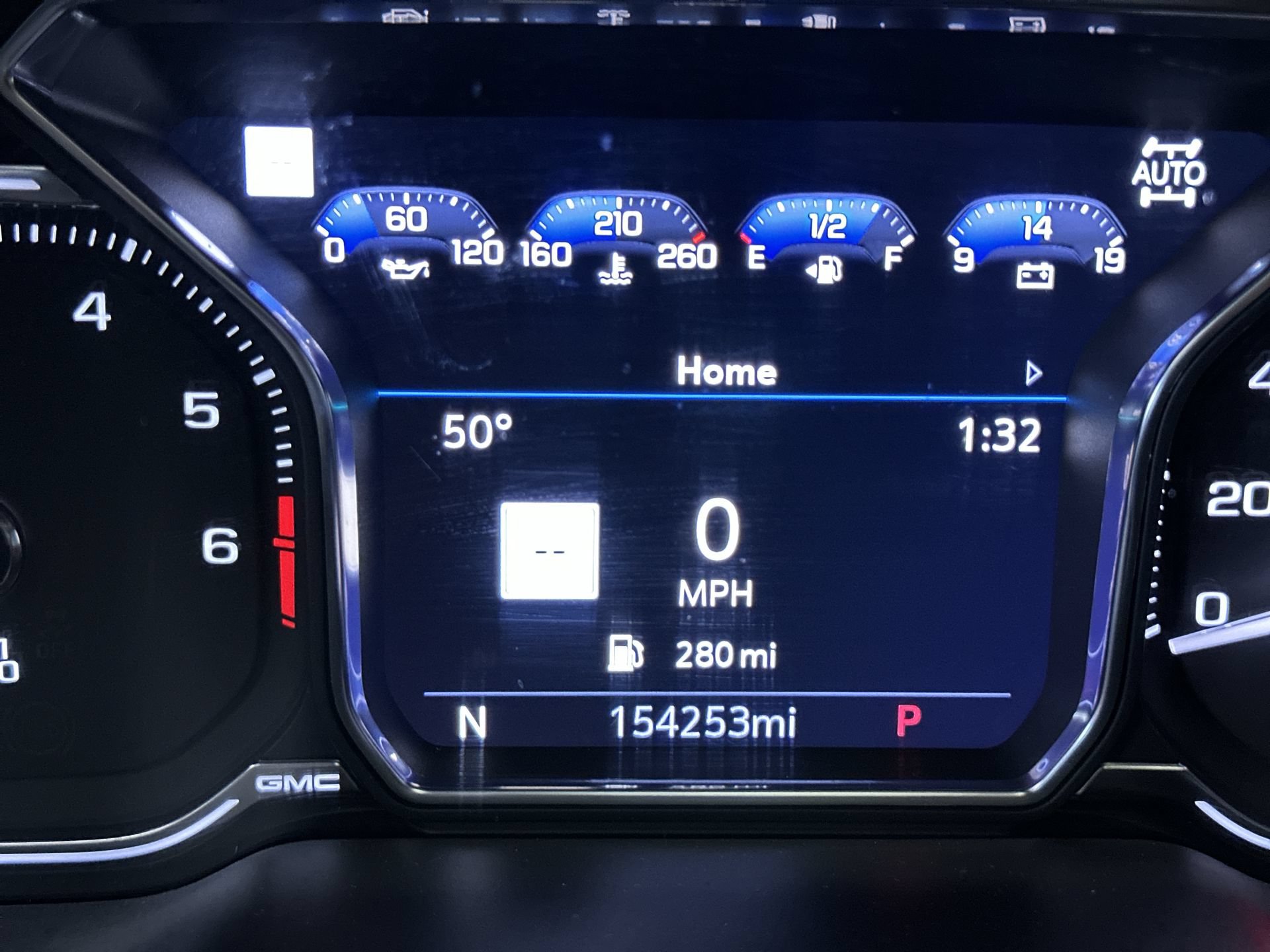 Used 2021 GMC Yukon XL SLT w/ SLT Luxury Plus Package AWD/4WD image 17