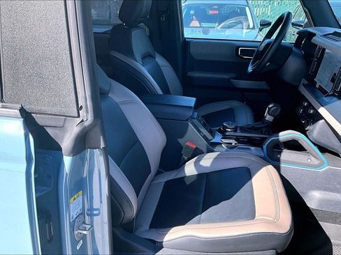 Used 2022 Ford Bronco Wildtrak AWD/4WD image 6