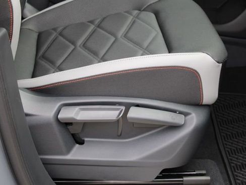 New 2026 Volkswagen Atlas Peak Edition AWD/4WD image 16