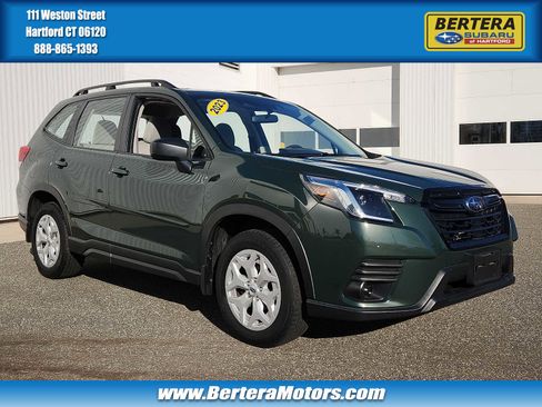 Used 2023 Subaru Forester image 1
