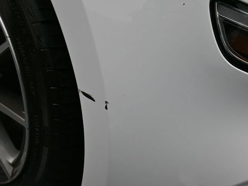 Used 2025 Genesis G70 2.5T image 16