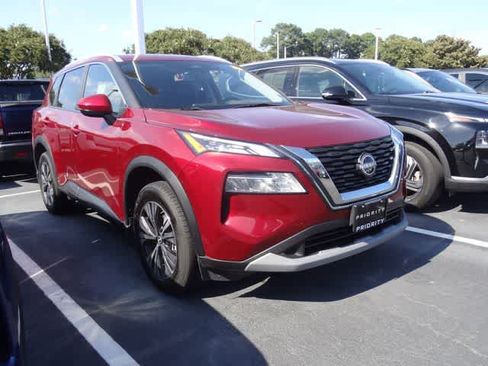 Used 2022 Nissan Rogue SV w/ SV Premium Package AWD/4WD image 3