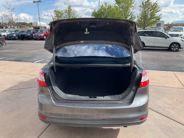 Used 2012 Ford Focus SEL FWD image 7
