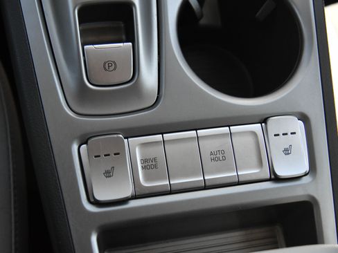 Used 2023 Hyundai Kona SE image 25