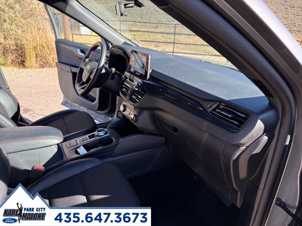 Used 2025 Ford Escape ST-Line AWD/4WD image 35