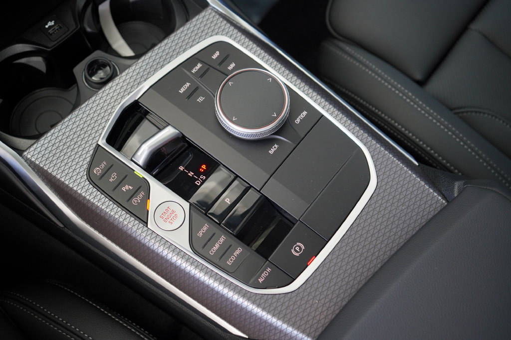 Used 2026 BMW M340i Sedan w/ Premium Package RWD image 19