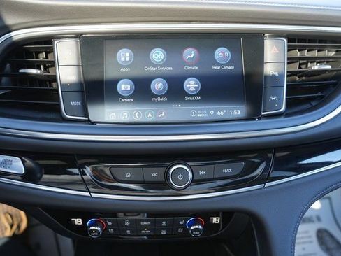 Used 2024 Buick Enclave Avenir image 29