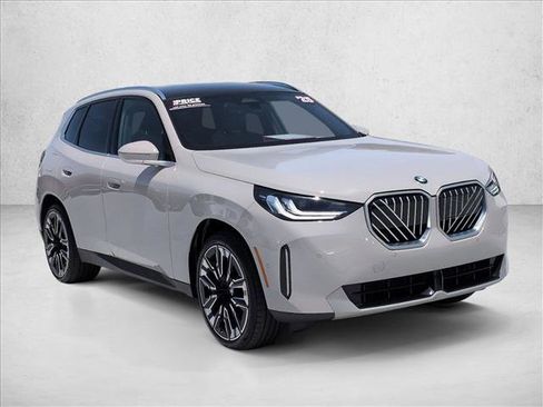 Used 2025 BMW X3 xDrive30i w/ Convenience Package AWD/4WD image 3