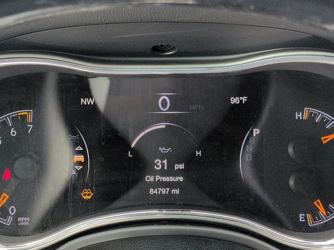 Used 2018 Jeep Grand Cherokee Overland RWD image 30