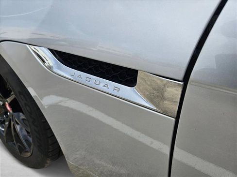 Used 2017 Jaguar F-TYPE Coupe image 16