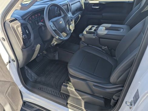 Used 2022 Chevrolet Silverado 2500 W/T w/ WT Convenience Package image 9