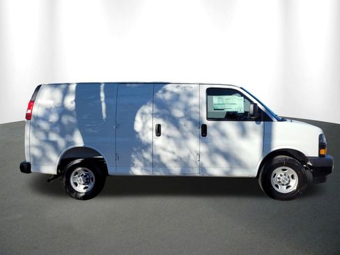 New 2025 Chevrolet Express 2500 w/ Driver Convenience Package image 8