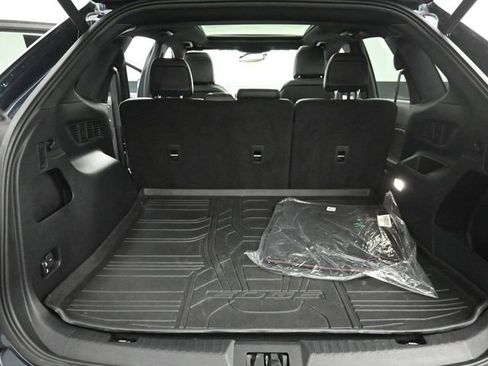 Used 2024 Ford Edge ST-Line w/ Class II Trailer Tow Package AWD/4WD image 24