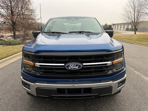Used 2024 Ford F150 XLT AWD/4WD image 3