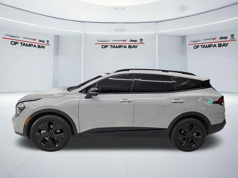 Used 2025 Kia Sportage X-Line AWD/4WD image 3