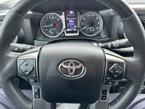 Used 2021 Toyota Tacoma SR5 image 36