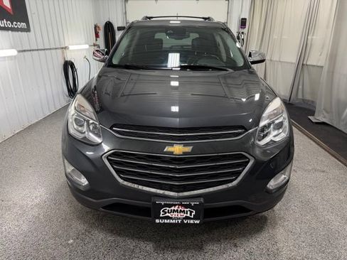 Used 2017 Chevrolet Equinox Premier w/ Enhanced Convenience Package AWD/4WD image 2