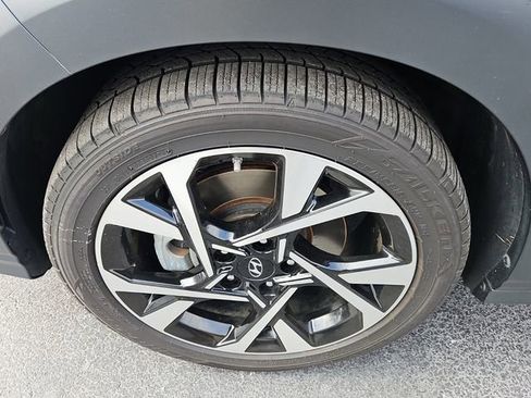 Certified 2022 Hyundai Kona Limited image 10