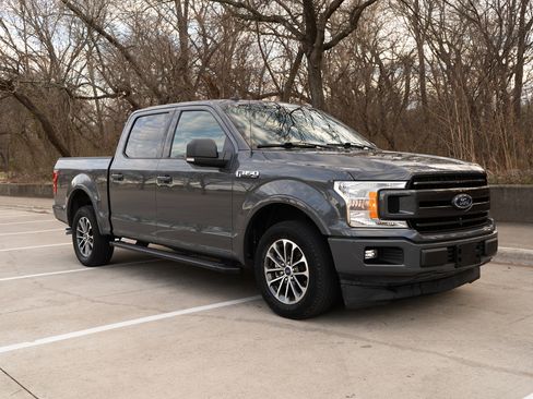 Used 2020 Ford F150 XLT w/ Equipment Group 302A Luxury image 2