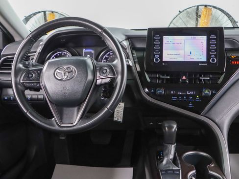 Used 2024 Toyota Camry SE FWD image 17