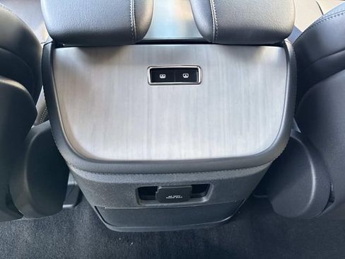 New 2025 Lincoln Navigator L Reserve w/ Jet Appearance Package AWD/4WD image 18