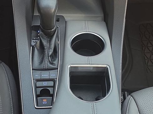 Used 2021 Toyota Avalon Limited w/ Advanced Safety Package image 17