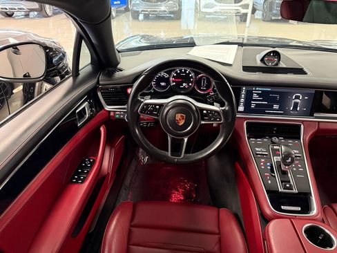 Used 2018 Porsche Panamera 4S w/ Premium Package Plus AWD/4WD image 12