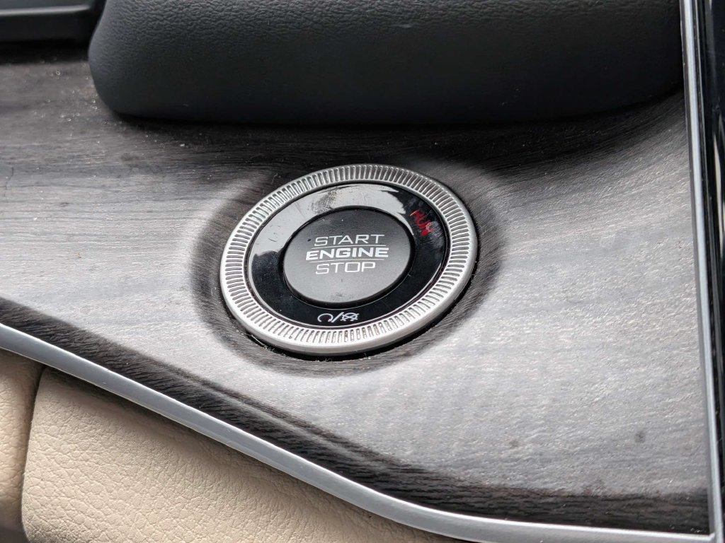 Used 2024 Jeep Grand Cherokee Limited 4xe AWD/4WD image 31