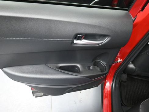 Used 2022 Toyota Corolla Cross XLE w/ Convenience Package image 41